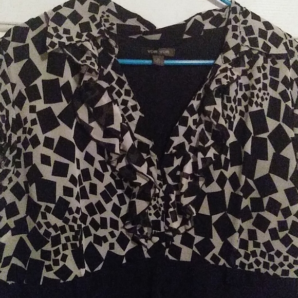 Women's dress - Picture 3 of 7